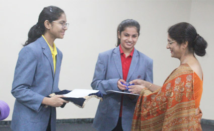 Vanshika Tanwani brings laurels in Art Competition
