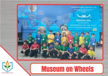 AMNSIS Connects Students with the Past through Museum on Wheels