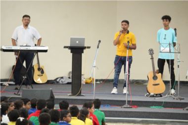 AMNSIS reverberated with rock and pop music in the music workshop conducted by Trinity College